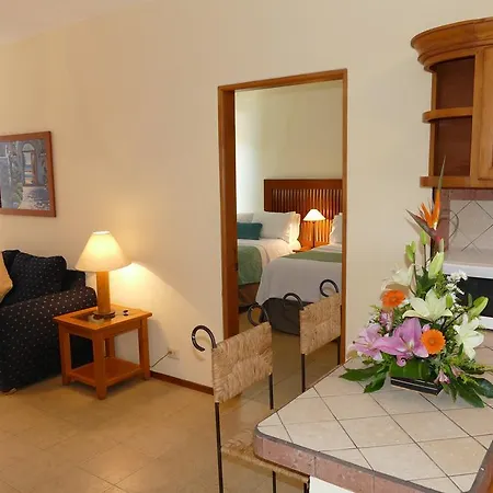 El Ameyal Hotel And Family Suites
